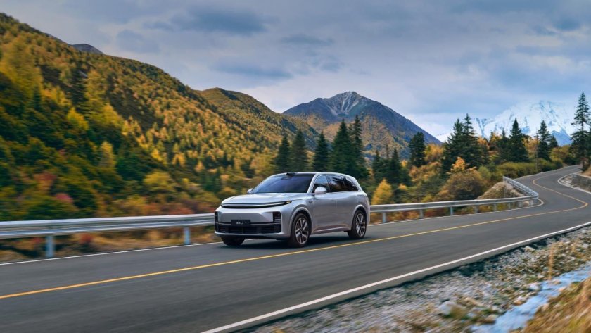 Автомобиль lixiang