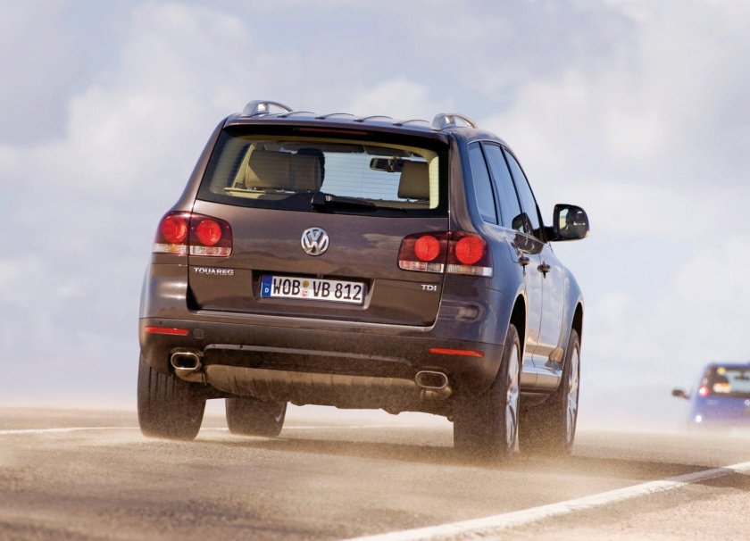 Volkswagen Touareg 1 поколение