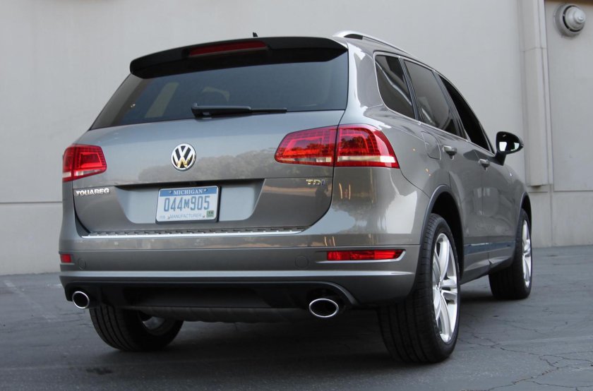 Фольксваген Туарег 2014