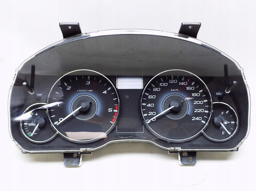 Панель Субару Легаси