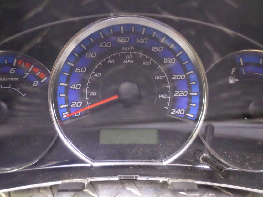 Панель приборов Forester SG