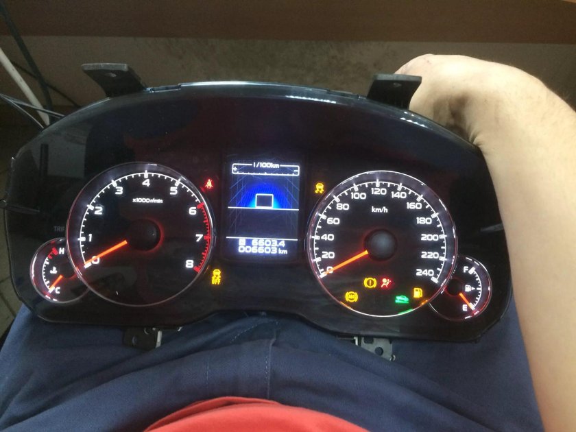 Панель приборов Субару аутбжк