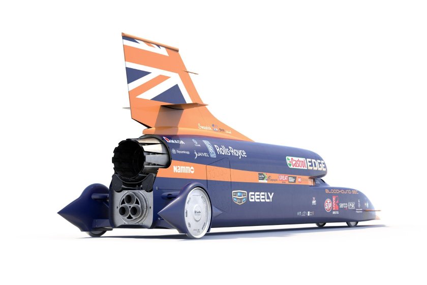 Машина Bloodhound SSC