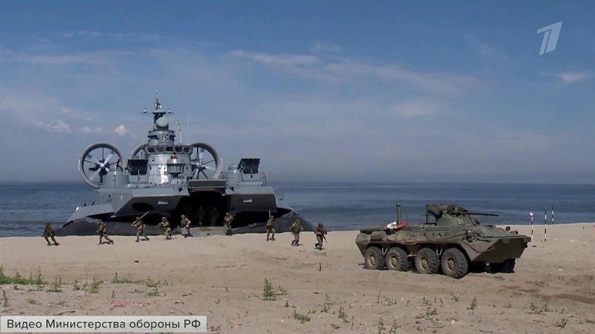 Морская пехота высадка десанта с БДК РФ