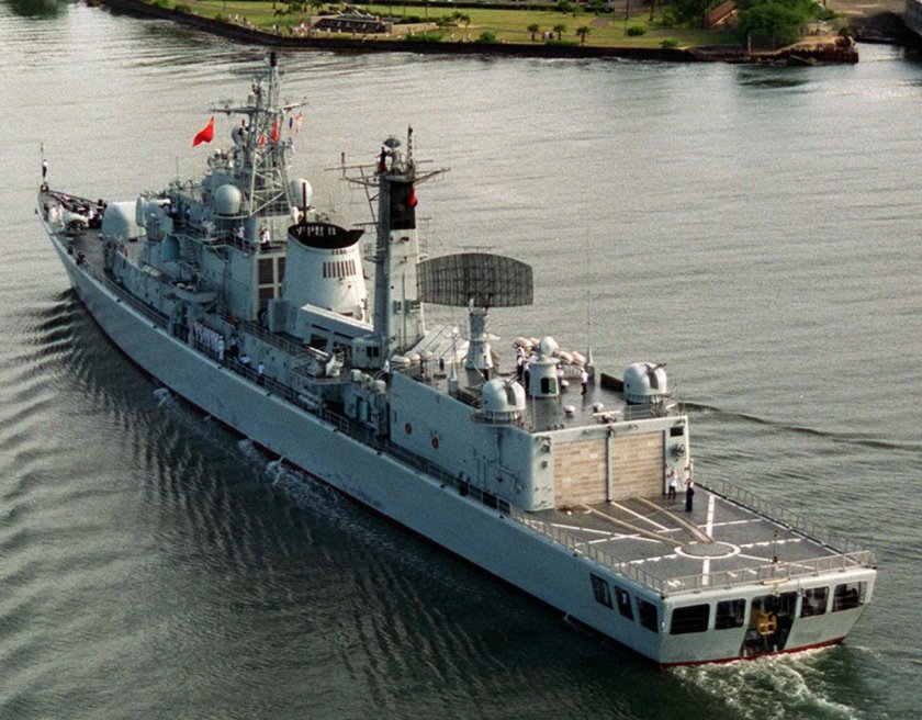 Destroyer Luhu-class Type-052