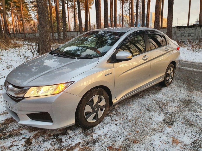 Хонда Грейс 2016