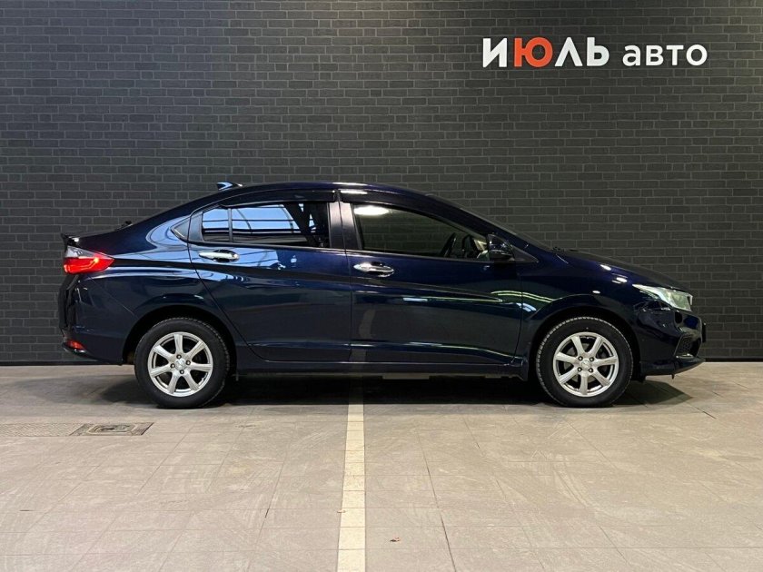 Синяя хонда