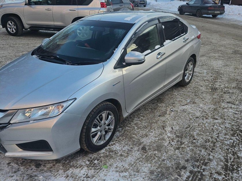 Серая хонда