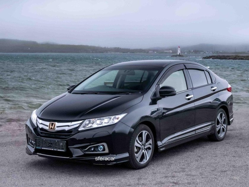 Хонда Грейс 2015