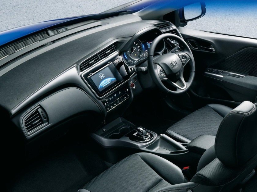 Хонда Грейс гибрид