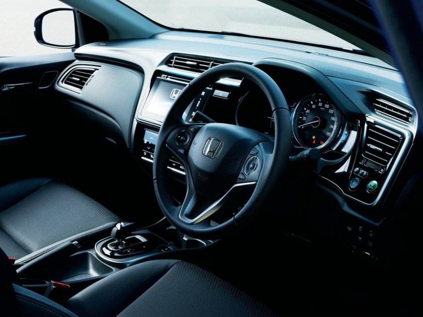 Хонда Грейс 2017