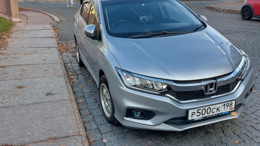 Хонда Грейс гибрид