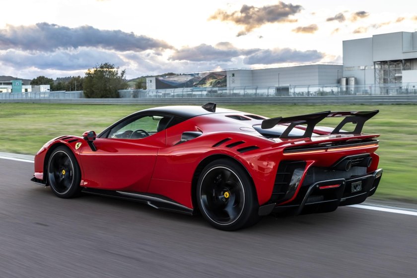 Ferrari sf 90 xx stradale