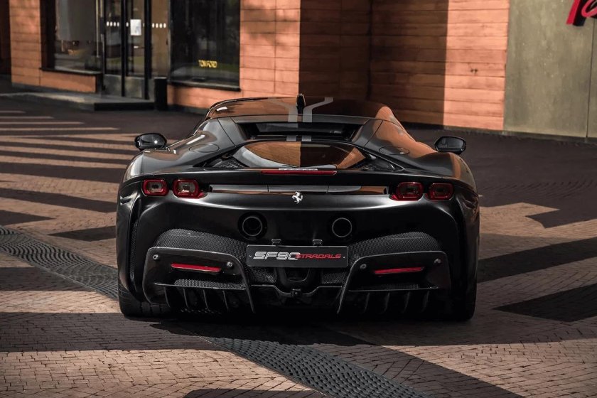 Ferrari sf90 Black