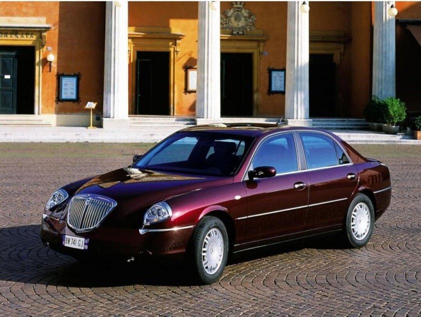 Lancia thesis 2.4