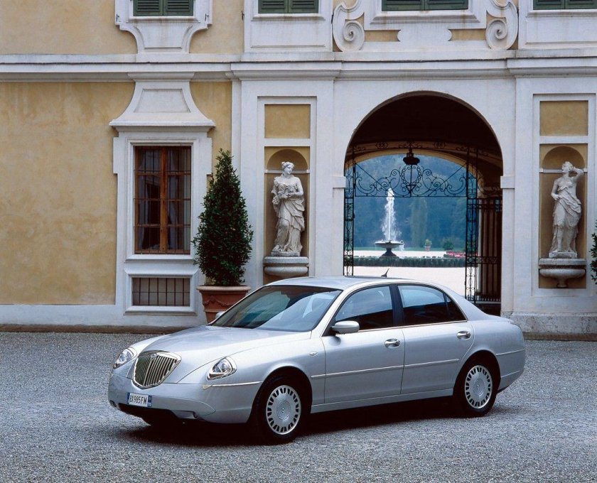 2002 Lancia thesis