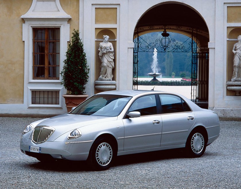 Lancia thesis 3.2