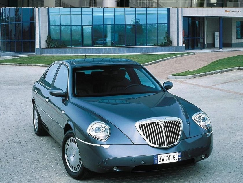 Lancia thesis 2002 2009