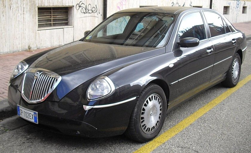 Lancia thesis 2008