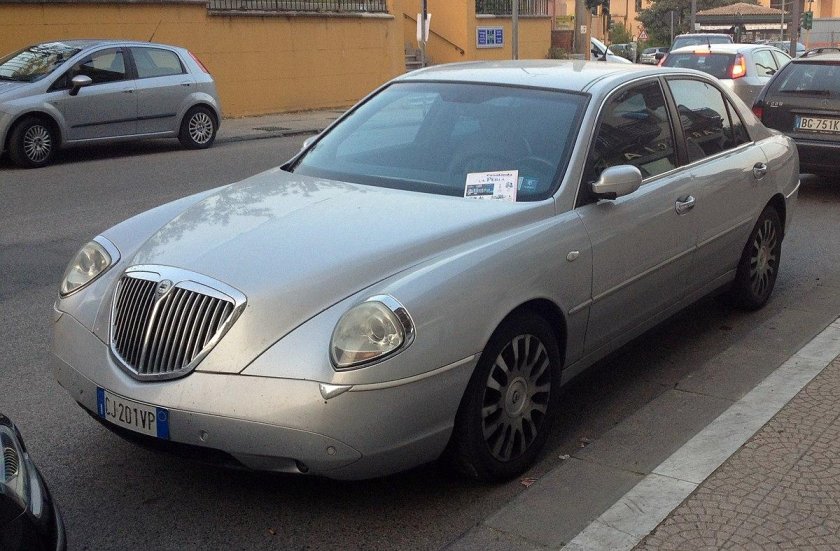 Lancia thesis 2.4