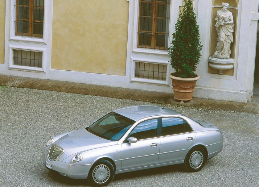 2002 Lancia thesis