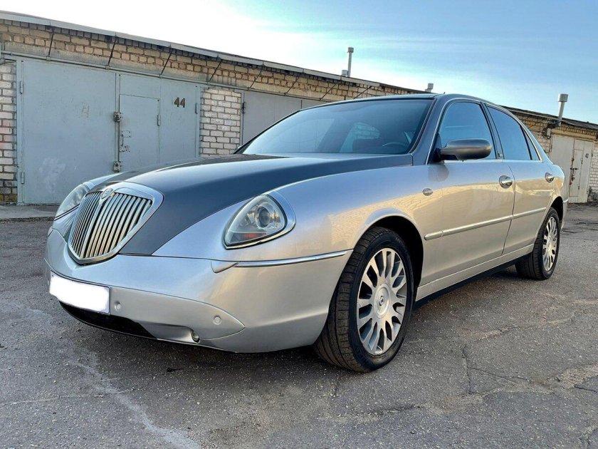 Lancia thesis 3.0 2002