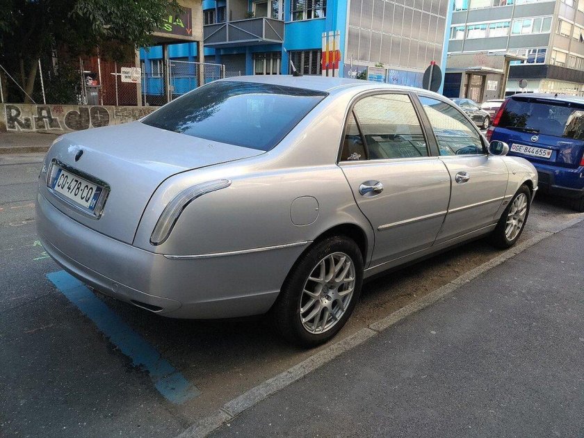 Lancia thesis, 2006. Бронированная