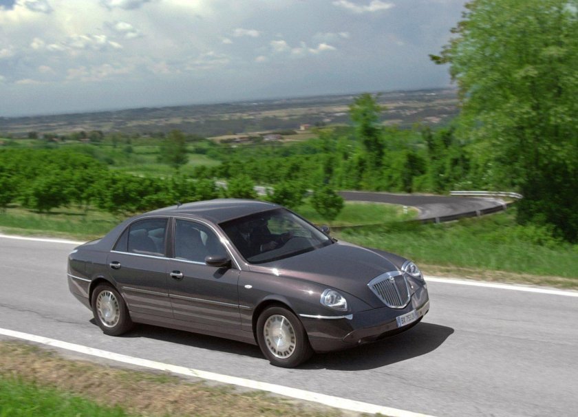 Lancia thesis 2.4