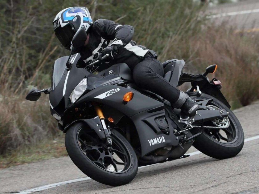 Yamaha YZF-r3 черный