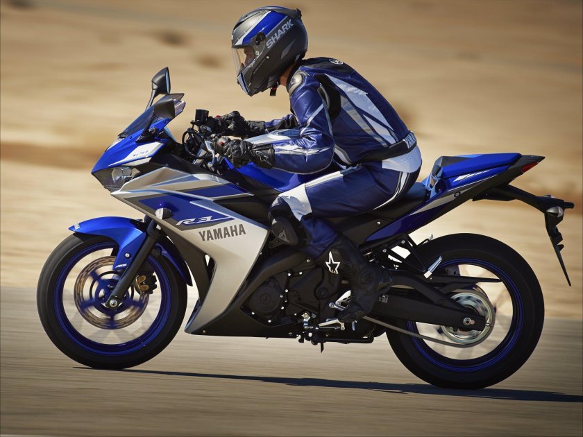 Yamaha yzf r3 2015
