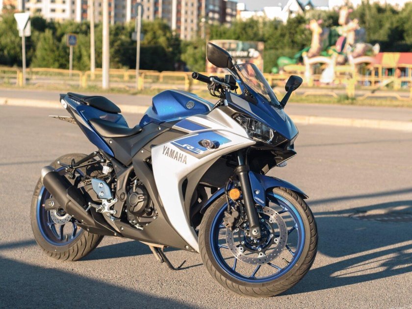 Yamaha YZF r3 2015