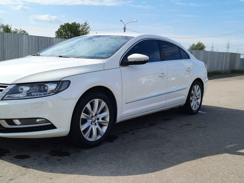 Фольксваген Пассат СС 2011