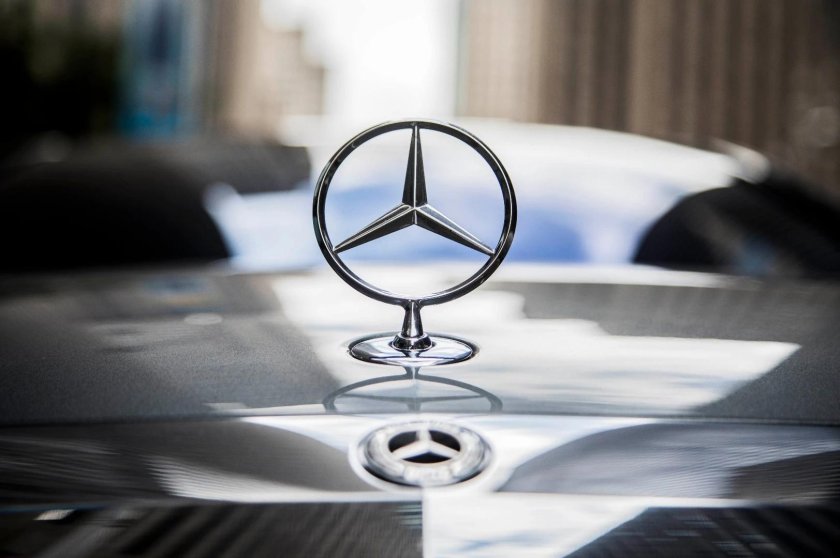 Mercedes Benz logotipi