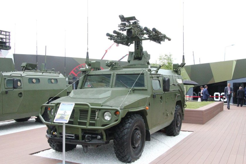 Боевая машина отделения 9а332 ЗРК «гибка-с»