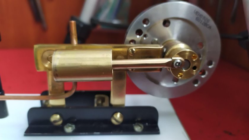 Мини паровой двигатель