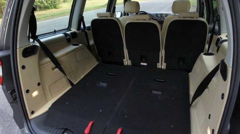 Ford Galaxy минивэн багажник