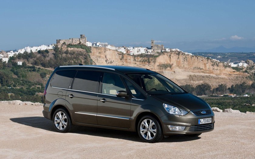 Форд Гэлакси минивэн