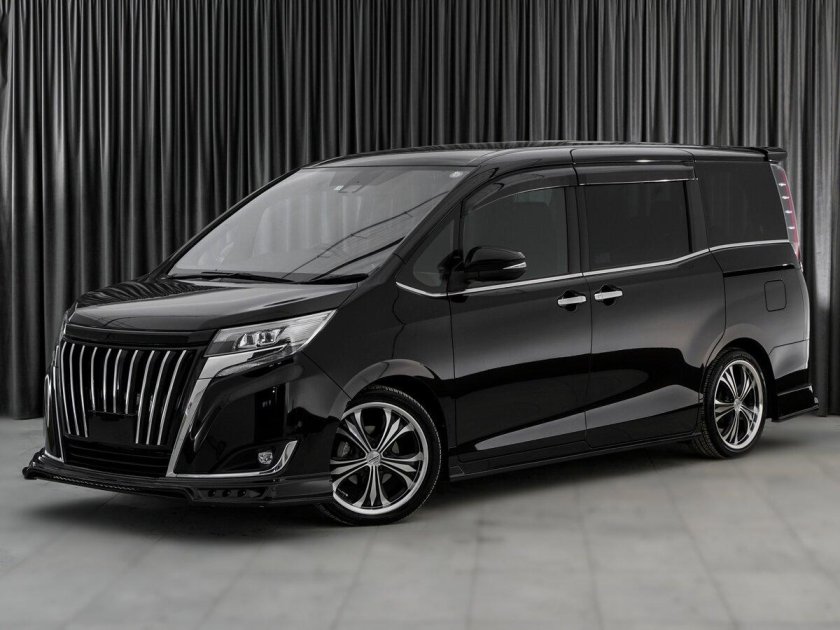 Тойота Эсквайр 2019