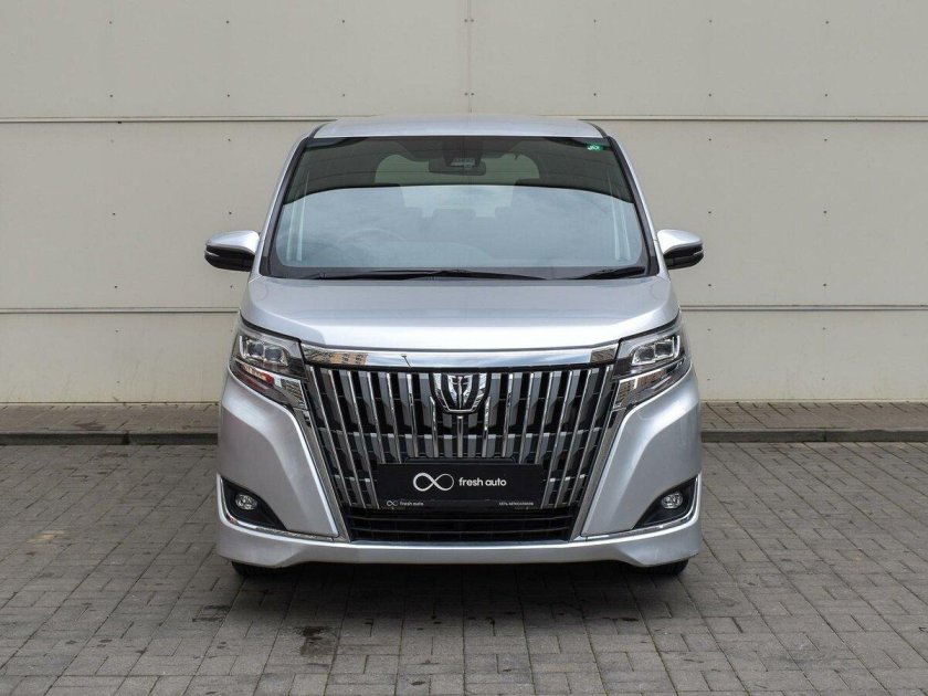 Тойота эсквайр 2019