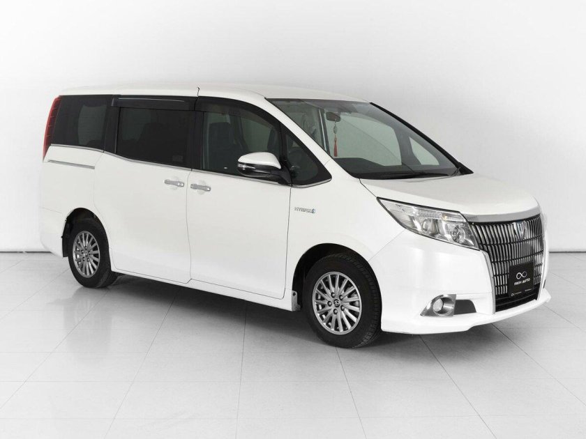 Toyota Esquire 2015