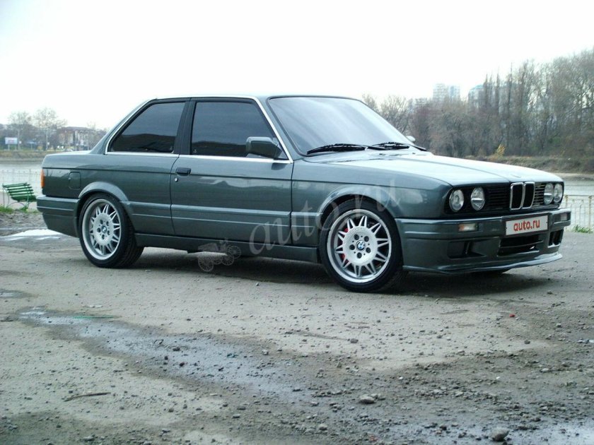 E30 Coupe серая
