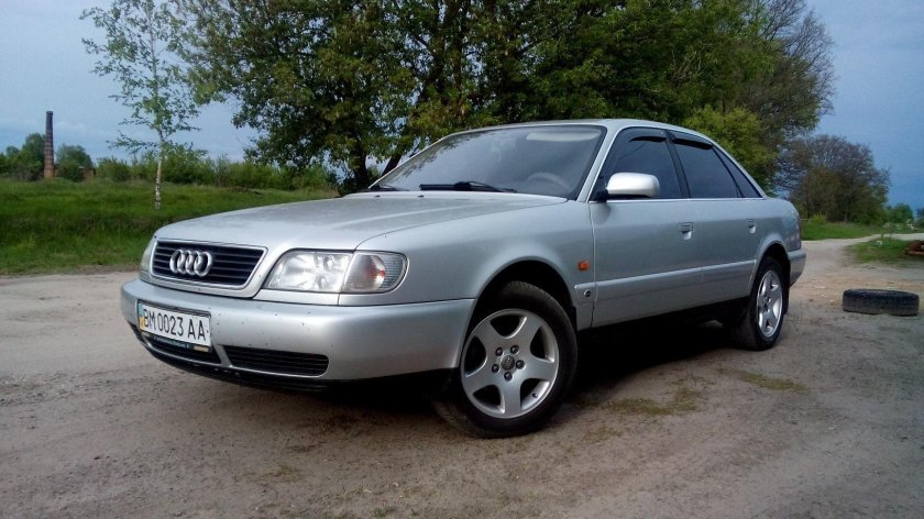 Ауди а6 с4 серебристый металлик
