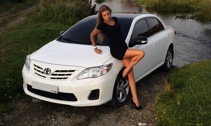 Тойота Королла Тойота Камри