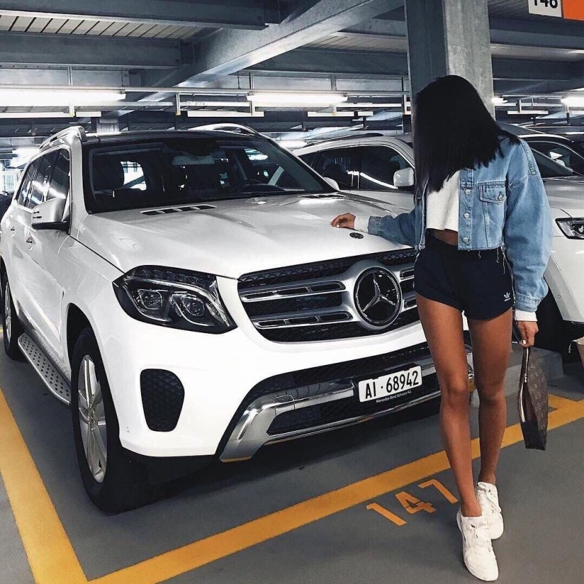 Mercedes-Benz блоггер