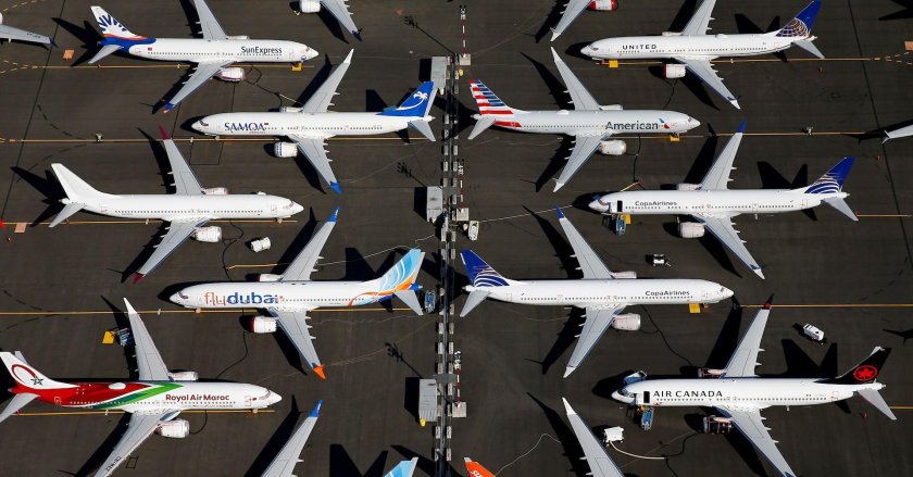 Самолет боинг 737