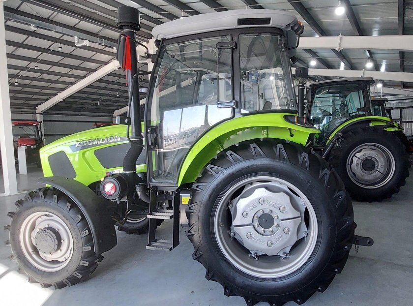 Трактор Zoomlion rn904