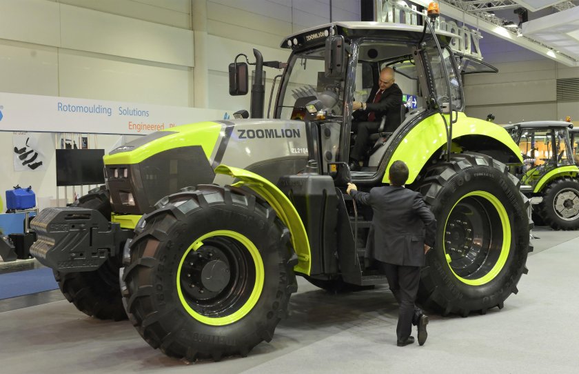 Трактор Зумлион 2304