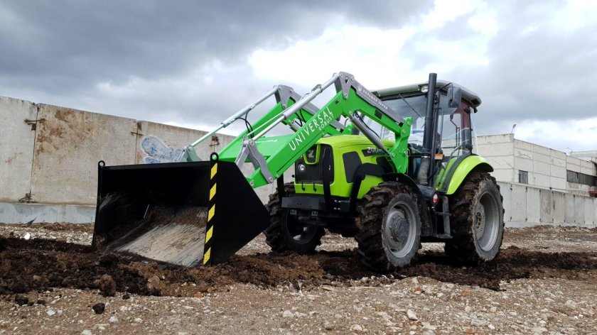 Трактор Zoomlion rn904