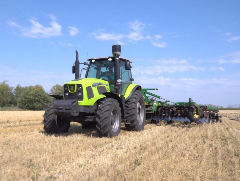 Трактор Zoomlion rs1304