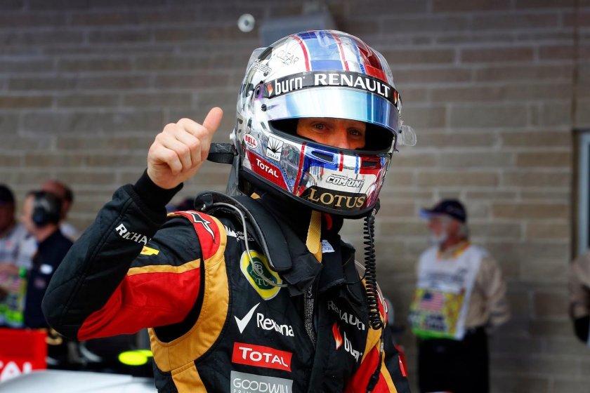 Шлемы гонщиков Рено ф1